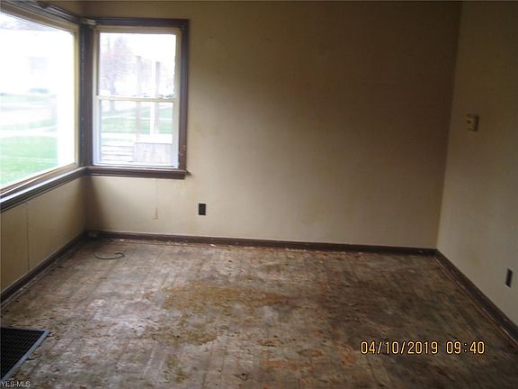 4th image of 1539 Seminola Ave