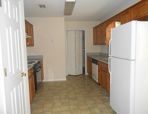4th image of 3122 Wingfield Way