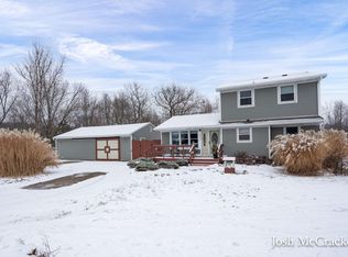 6040 Lincoln Lake Rd NE, Belding, MI 48809