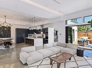 1106 Rose Ave, Venice, CA 90291