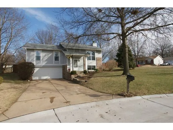 220 Barkwood Trails Dr photo 1