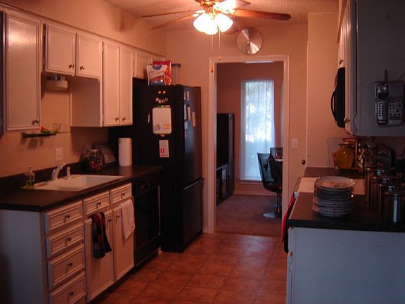 4th image of 3417 Wayland Dr