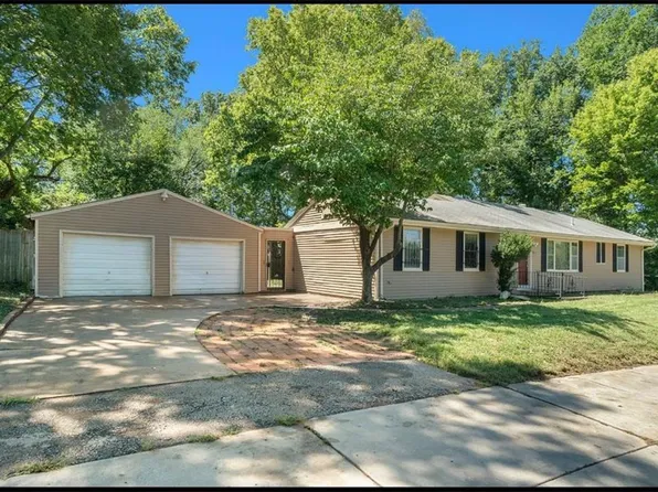 7811 E 71st St, Kansas City, MO 64133