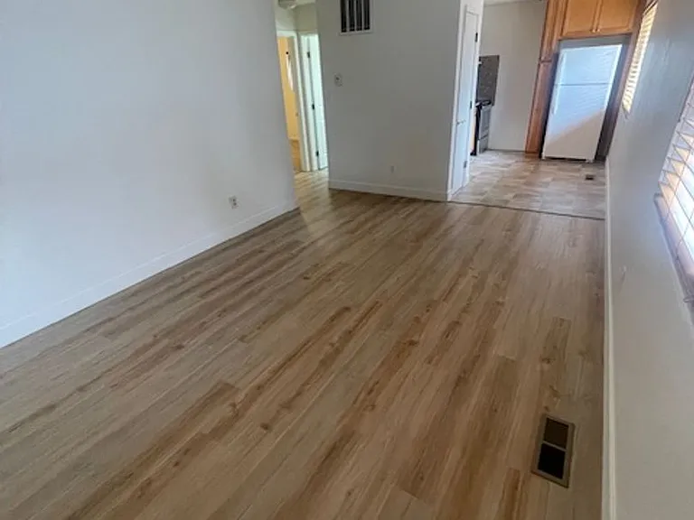 634 15th St — Photo 2