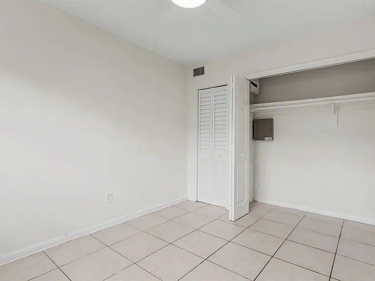6821-6825 NW 11th Pl #6825 — Photo 34