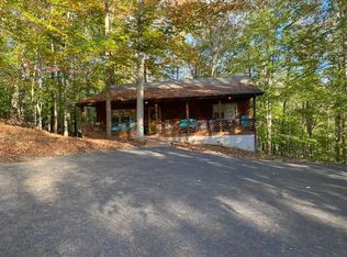 107 Tuscarora Rd, Byrdstown, TN 38549