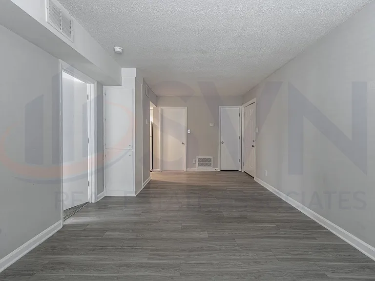 1806 Chapel Hill Rd — Photo 5