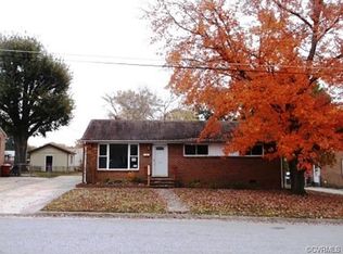 606 Dover Ln, Colonial Heights, VA 23834