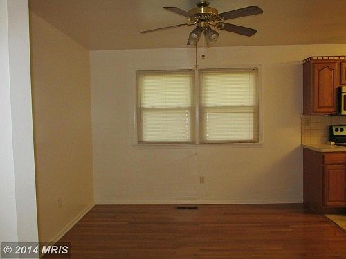 5th image of 217 Kendle St