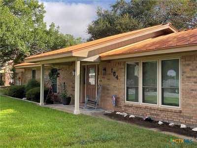 104 Mraz St, Yoakum, TX, 77995