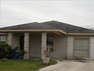 1st image of 2640 Redwood Dr