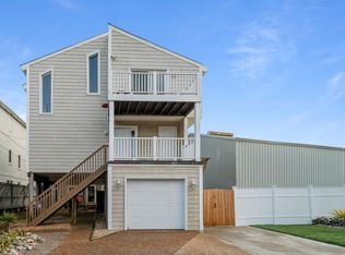3730 Dupont Cir, Virginia Beach, VA 23455