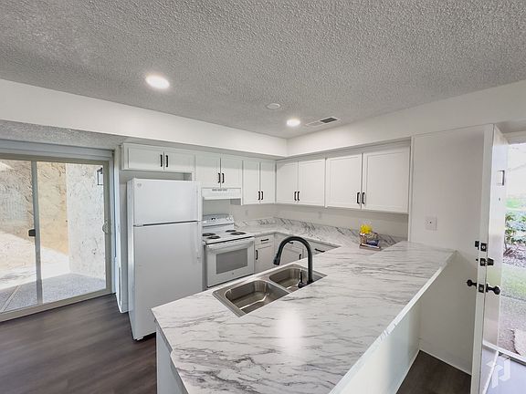 5th image of 1385 E Lindo Ave #1B-1Ba