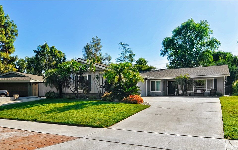 2nd image of 1305 Avolencia Dr