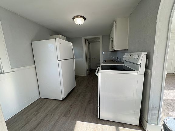 3rd image of 514 N Gremps St APT 3