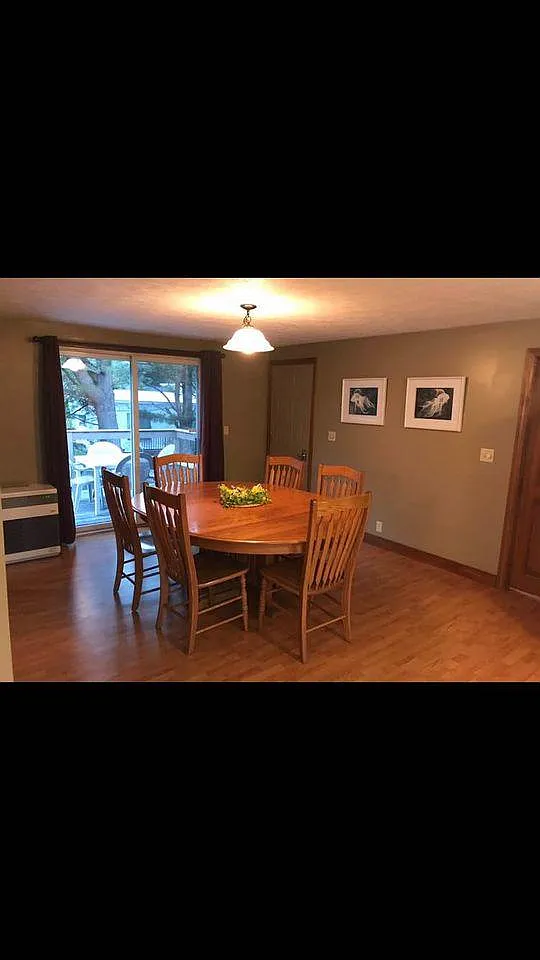 8 Woodbridge Rd — Photo 3