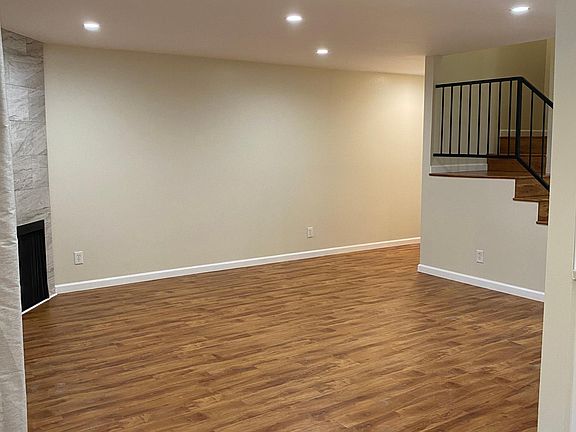 4th image of 9601 Van Nuys Blvd Unit D