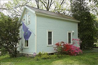 2nd image of 1605 Alamo Ave