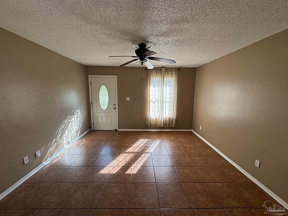 3rd image of 7709 Dartmoor Dr