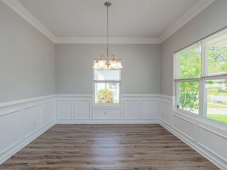 1311 Sunset Dr — Photo 8