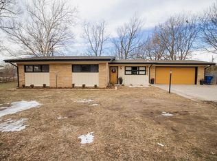 161 S Westview Rd, Andover, KS 67002
