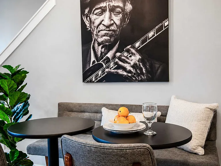 Building's Lounge