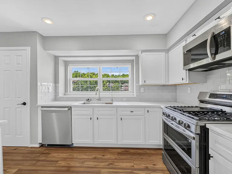 132 S Barrow Pl — Photo 17