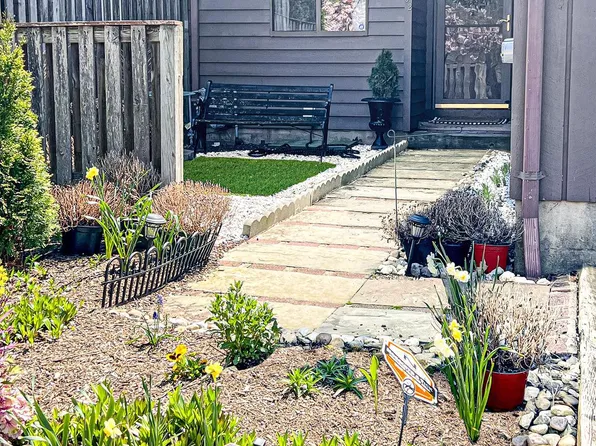 62 Jacob Ct, Ewing, NJ 08628