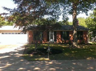 3208 Stonehenge Dr, Saint Charles, MO