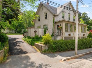 153 Pleasant St, Bridgewater, NS B4V 1N4