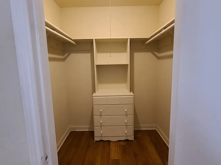 Morgan Manor — Photo 18