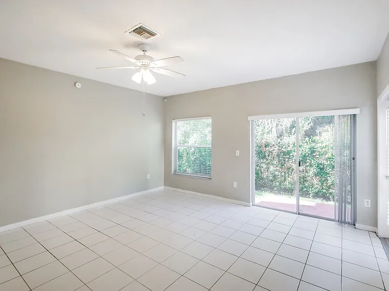 1117 NW 97th Dr — Photo 10