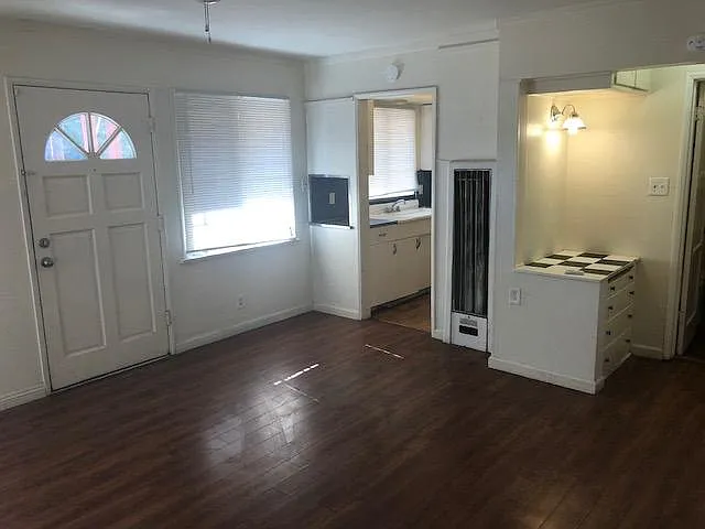 3425 Fairmount Blvd #12 — Photo 11