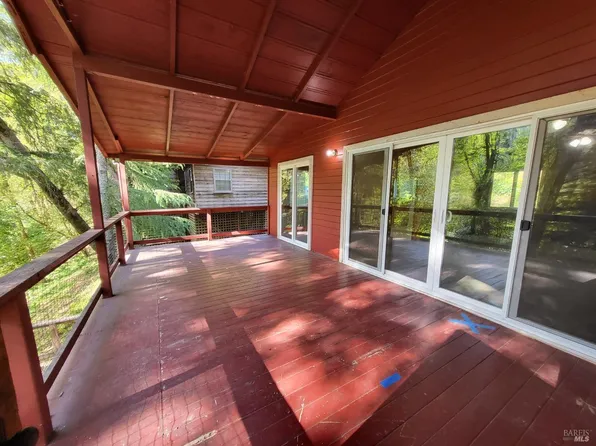 11320 Westside Avenue, Forestville, CA 95436
