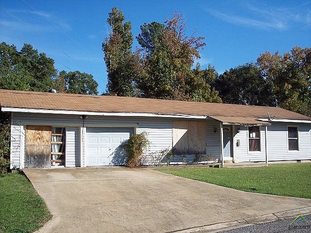 1st image of 514 Mollie Ave