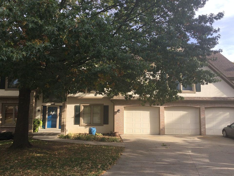1st image of 2604 NW Fawn Dr