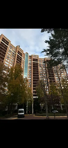 10101 Grosvenor Pl #2008 Photo 1