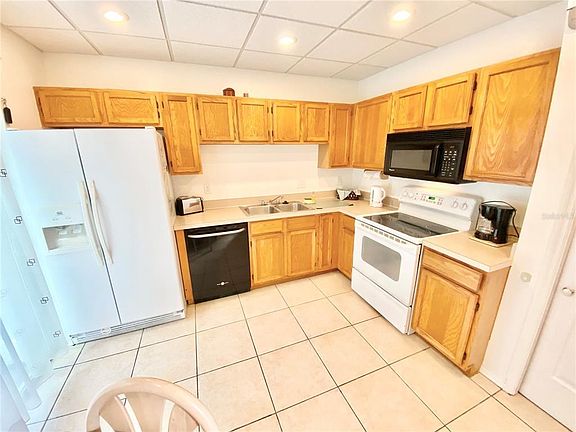 5th image of 4762 Windwood Dr