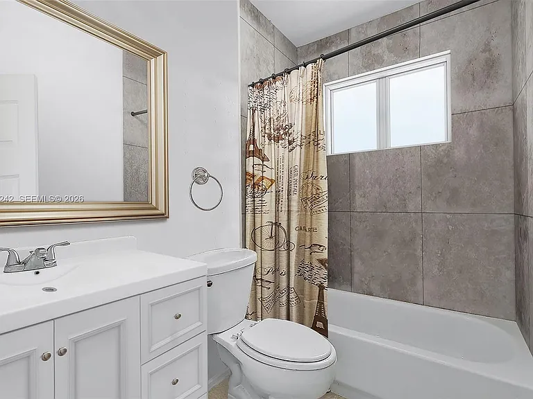 7505 NW 58th St — Photo 19