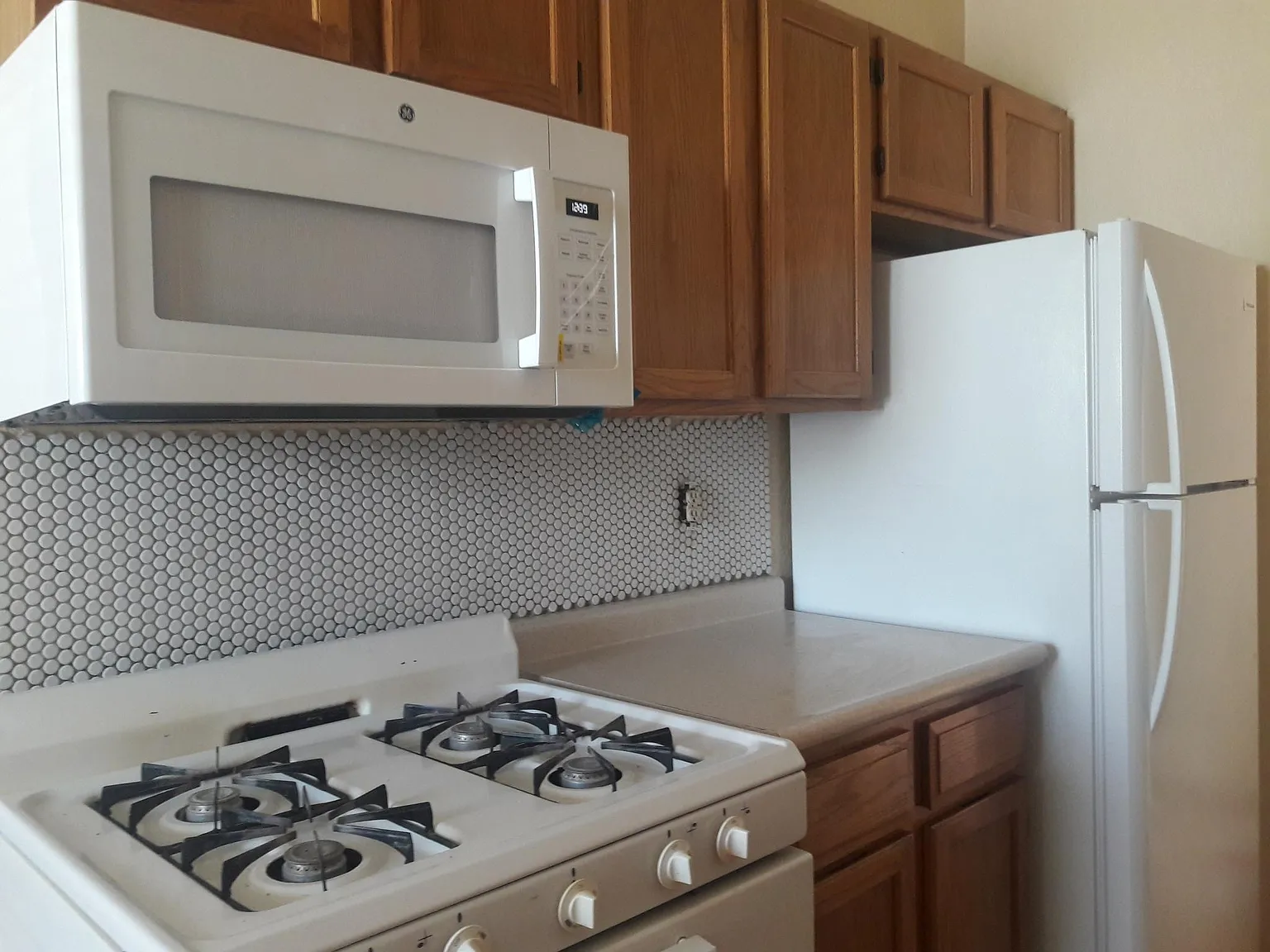 3 bed, 1000 sqft, $1,175 — Photo 2