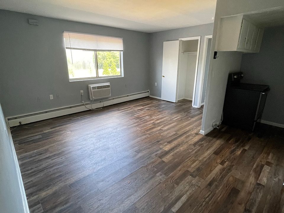 2nd image of 2916 N Verity Pkwy #32