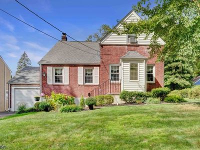 34 Mount Pleasant Pkwy, Livingston, NJ, 07039
