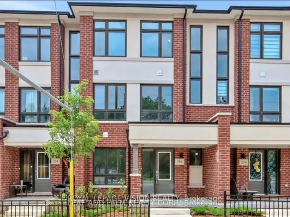 256 Townline Rd N #256, Oshawa, ON L1K 1A9