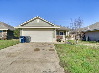 1015 Fallbrook Loop, College Station, TX 77845