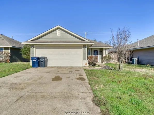 1015 Fallbrook Loop, College Station, TX 77845