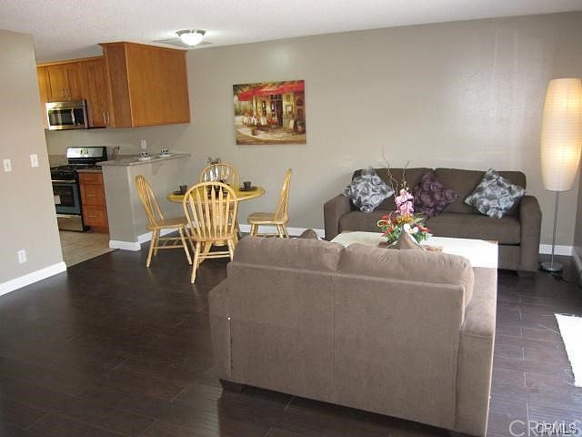 1st image of 647 E Matchwood Pl