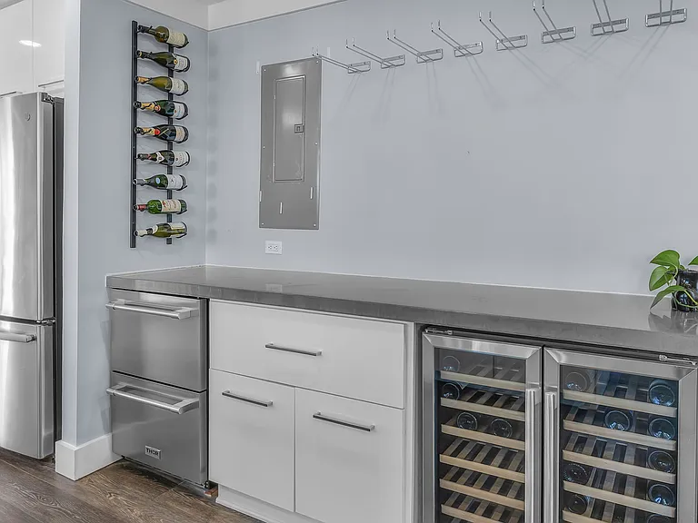 1915 Colonial Ave #6 — Photo 12