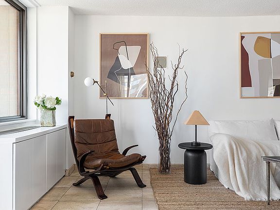 3rd image of 300 E 54th St APT 26K