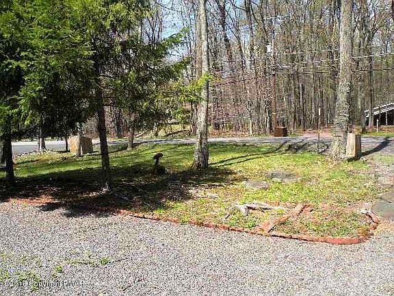 3rd image of 1530 Lake Ln