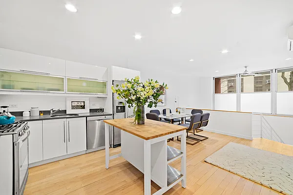 Sold by Corcoran | media 7